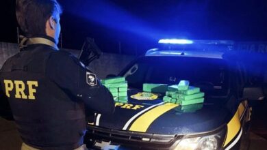 Photo of Polícia apreende 15kg de maconha que seriam entregues em Conquista