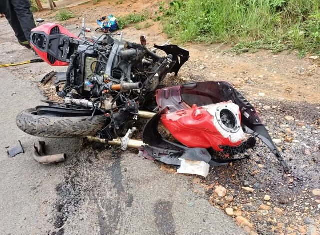 Photo of Grave acidente com três mortes e moto partida ao meio