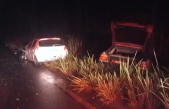 Photo of Acidente termina com briga de trânsito e pessoas esfaqueadas